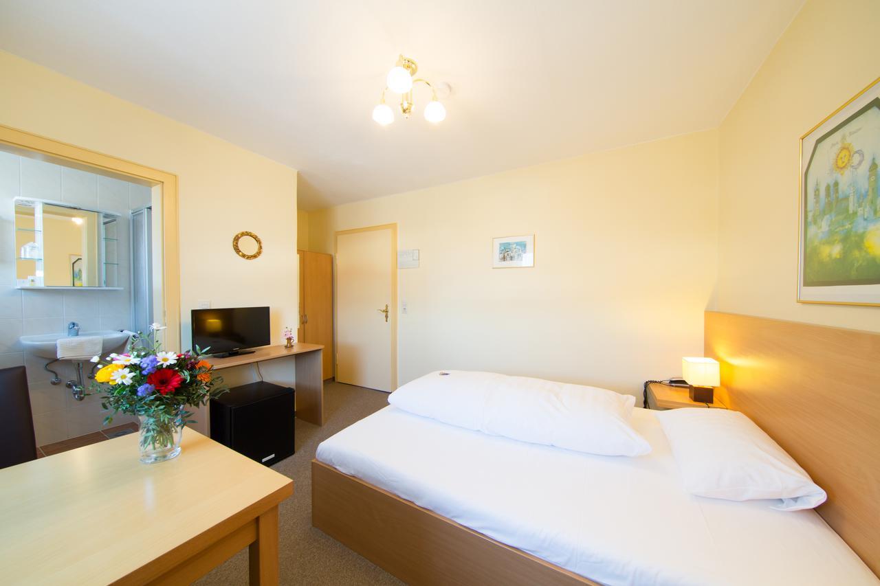 Hotel Simon ガウティンク エクステリア 写真