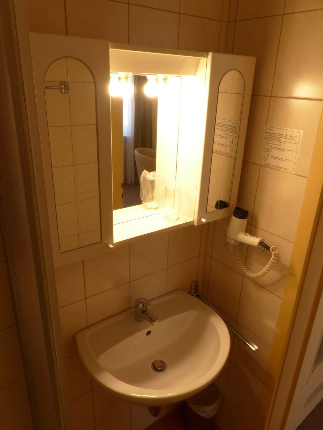 Hotel Simon ガウティンク エクステリア 写真